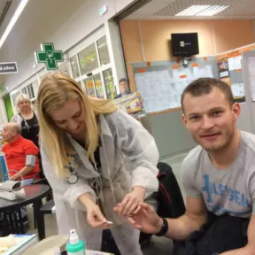 K preventivnímu vyšetření přišli důchodci i sportovci.