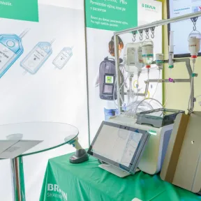 APEX® | Efektivní, jednoduché a bezpečné řešení pro individualizovanou přípravu parenterální výživy