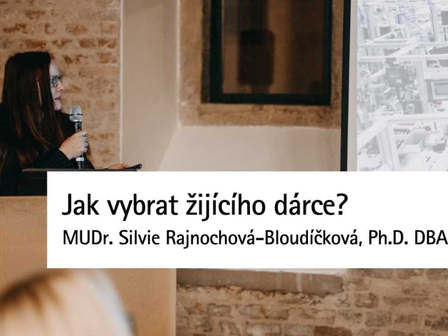 Žijící dárce ledviny: medicína je jen půlka příběhu. Druhá půlka je autonomie, motivace a komunikace s rodinou 