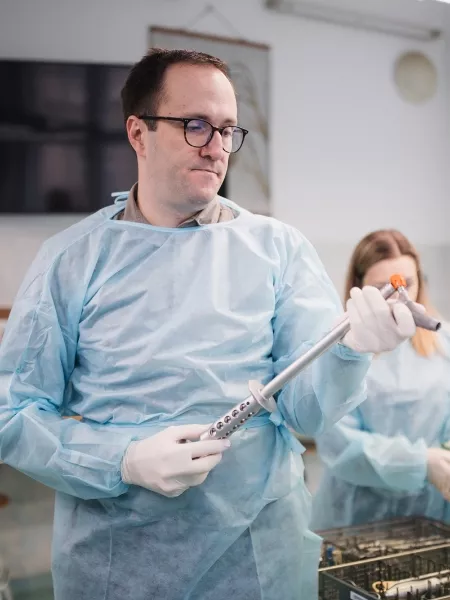 MUDr. Tomáš Novotný, přednosta Ortopedické kliniky Masarykova nemocnice Ústí nad Labem