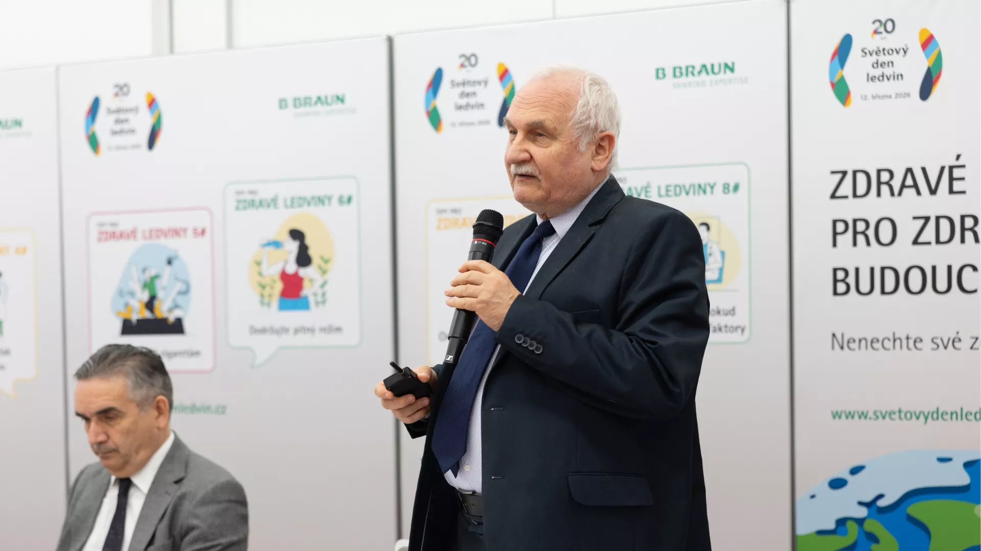 Profesor Vladimír Tesař, místopředseda České nefrologické společnosti a přednosta Kliniky nefrologie 1. LF UK a VFN v Praze