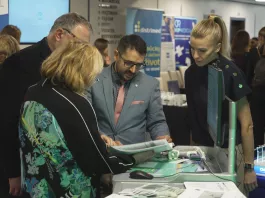 Kolem stánku B. Braun bylo neustále rušno.