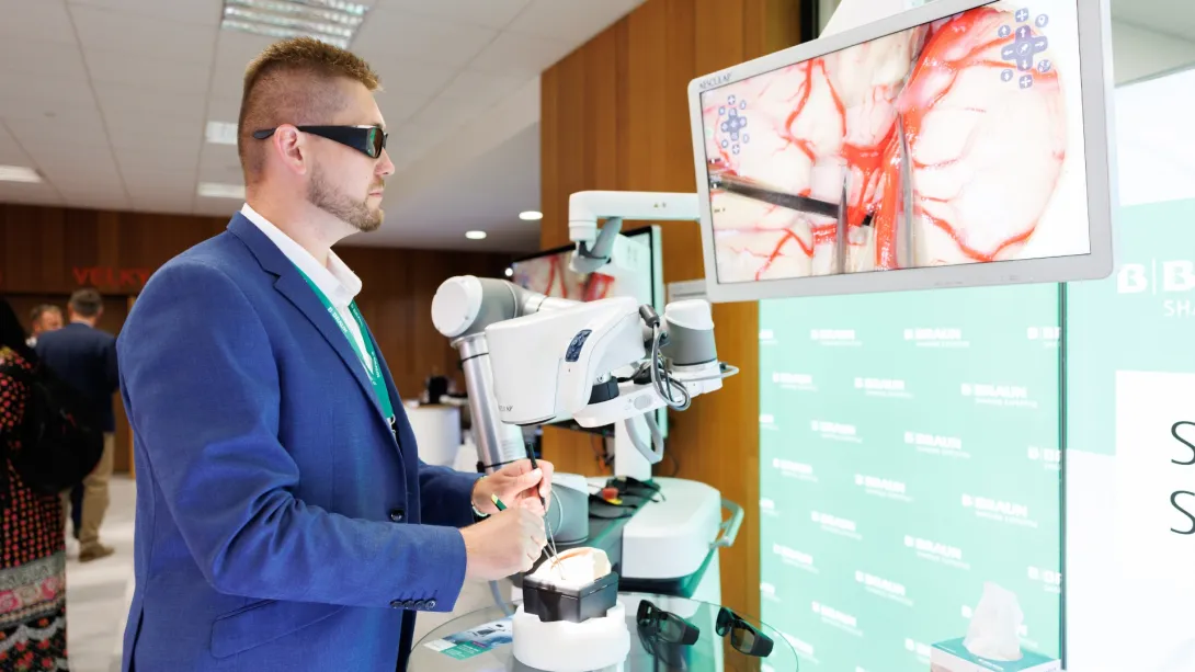 Představení 3D exoskopu Aesculap Aeos na Kongres ORL v Hradci Králové 2026