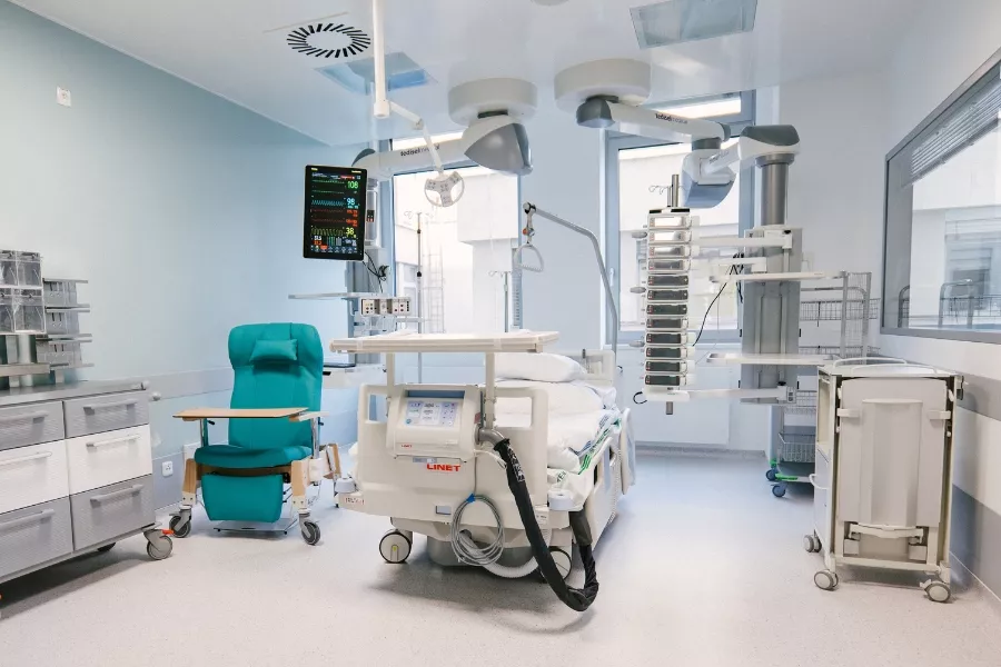 Kardiologická klinika FN Plzeň je vybavena inovativní infuzní technikou Spaceplus