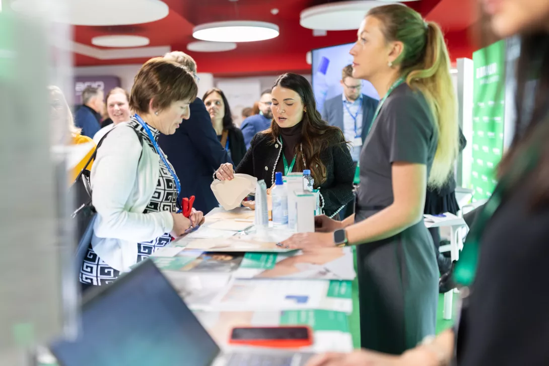 Naši obchodní konzultanti se všem naplno věnovali